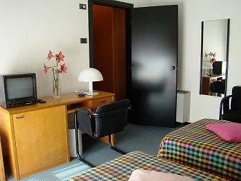 Hotel Esperia 3*